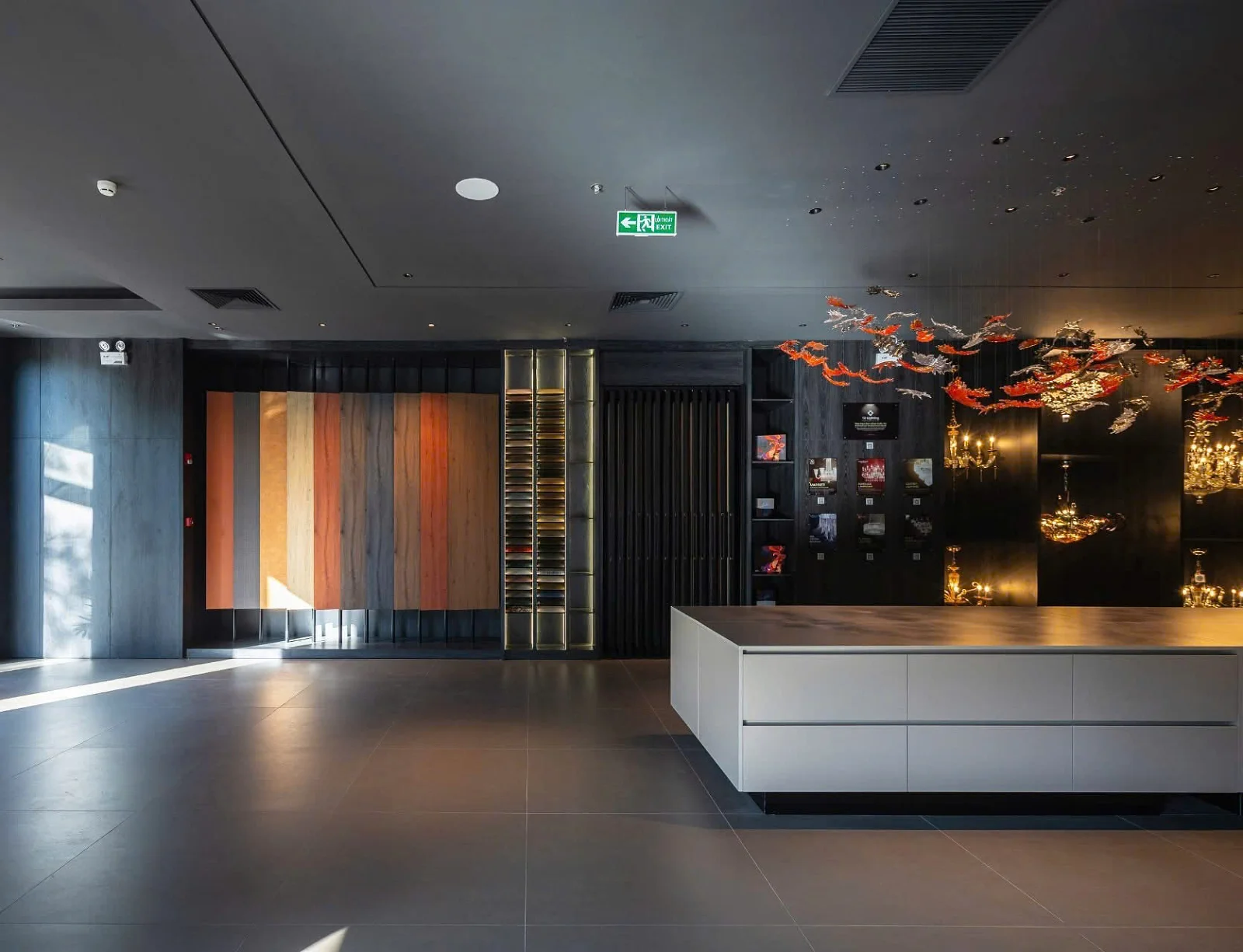 Cung cấp – Thiết kế – Thi Công Dự án Showroom Nội Thất